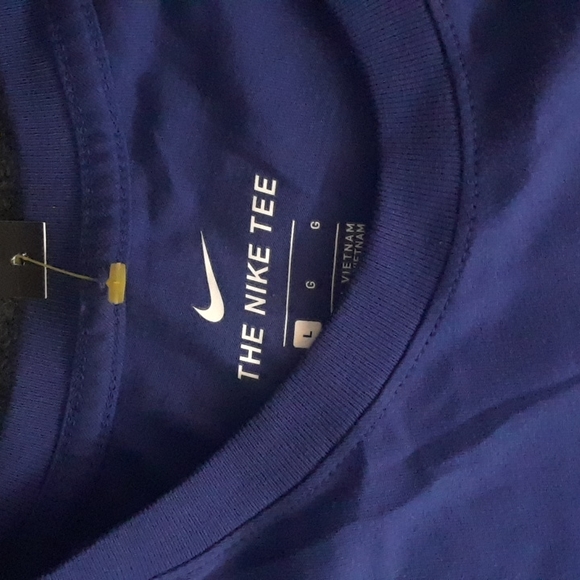 NIKE T.SHIRT FOR MEN. - Picture 3 of 5
